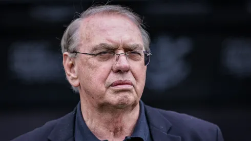 Osmar Stabile não viajou com a delegação do Corinthians.