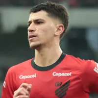 Vitor Bueno quer voltar ao Athletico-PR em 2026, informa jornalista