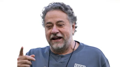 Julio Casares presidente do Sao Paulo antes da partida contra o Flamengo no estadio Maracana pelo campeonato Brasileiro A 2025. Foto: Jorge Rodrigues/AGIF