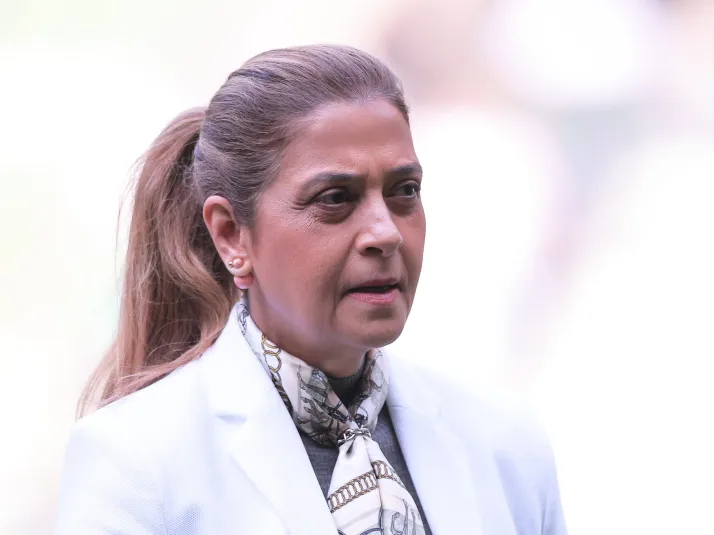 Leila Pereira responde o Flamengo sobre proposta pelo fim do gramado artificial