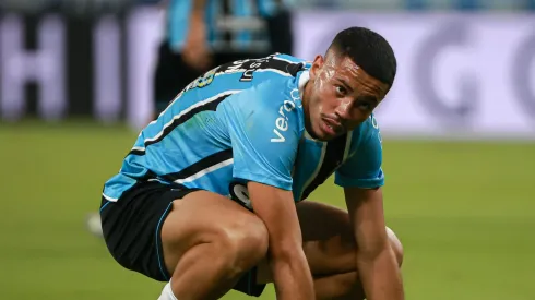 Alysson em campo pelo Grêmio