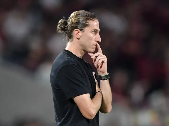 Filipe Luís projetou duelo entre Flamengo e Cruz Azul