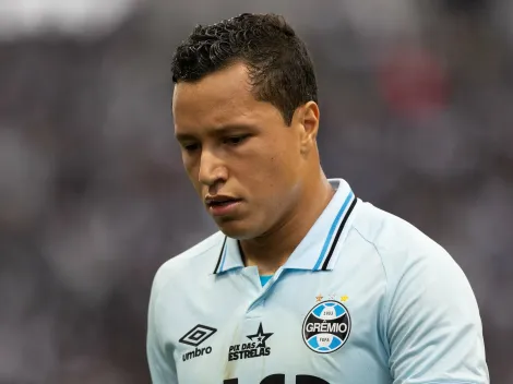 Marlon tem lesão confirmada no Grêmio, mas deve retornar no início do Estadual