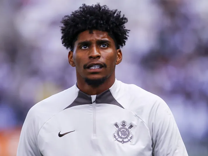 Milan topa contratar Hugo Souza, do Corinthians, se não renovar com Maignan