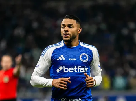 Wanderson volta a treinar no Cruzeiro, mas será baixa para Jardim na Copa do Brasil