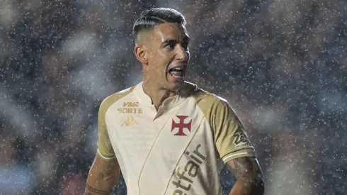 Puma Rodriguez jogador do Vasco comemora gol durante partida contra o Bahia no estadio Sao Januario pelo campeonato Brasileiro A 2025. Foto: Jorge Rodrigues/AGIF