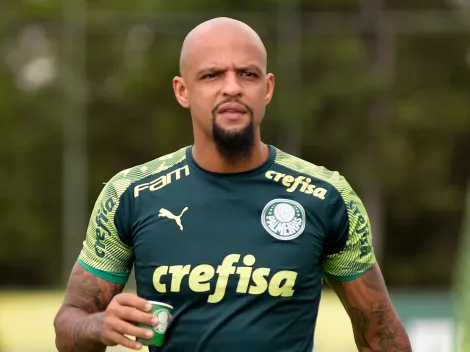 Felipe Melo reage à renovação de Abel no Palmeiras