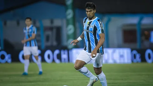 Matias Arezo jogador do Gremio durante partida contra o Monsoon no estadio Do Vale pelo campeonato Gaucho 2025.