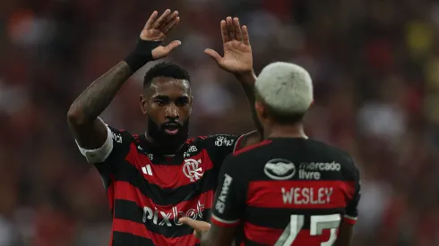 Gerson e Wesley em campo pelo Flamengo. (Photo by Wagner Meier/Getty Images)