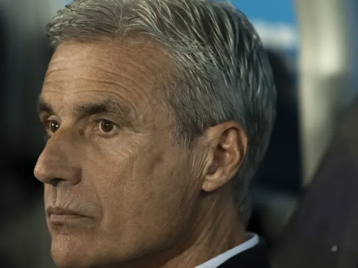 Luis Castro aprova e Grêmio acerta saída de Enzo para a próxima temporada