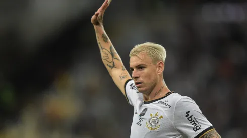 RJ – Rio de Janeiro – 24/08/2022 – COPA DO BRASIL 2022, FLUMINENSE X CORINTHIANS – Roger Guedes jogador do Corinthians durante partida contra o Fluminense no estadio Maracana pelo campeonato Copa do Brasil 2022. Foto: Thiago Ribeiro/AGIF
