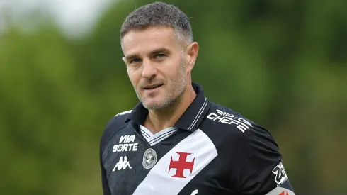 Vegetti jogador do Vasco comemora seu gol durante partida contra o Atletico-MG no estadio Sao Januario pelo campeonato Brasileiro A 2025.