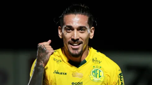 Chico da Costa comemorando gol. Foto: JP Pinheiro Agência Mirassol