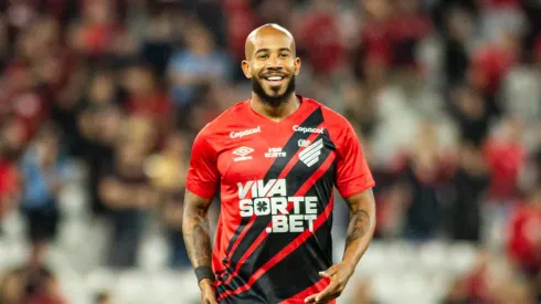 Patrick durante confronto entre Athletico-PR x Criciúma na Série B de 2025.