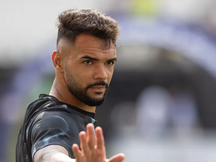 Raniele quer ficar à disposição de Dorival Júnior no Corinthians