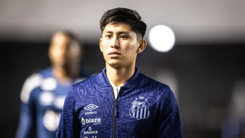 SP – SANTOS – 22/07/2024 – BRASILEIRO B 2024, SANTOS X CORITIBA – Miguelito jogador do Santos durante partida contra o Coritiba no estadio Vila Belmiro pelo campeonato Brasileiro B 2024. Foto: Abner Dourado/AGIF