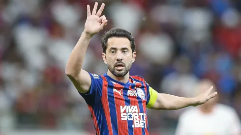 Everton Ribeiro jogador do Bahia durante partida contra o Bragantino no estadio Arena Fonte Nova pelo campeonato Brasileiro A 2025. Foto: Jhony Pinho/AGIF