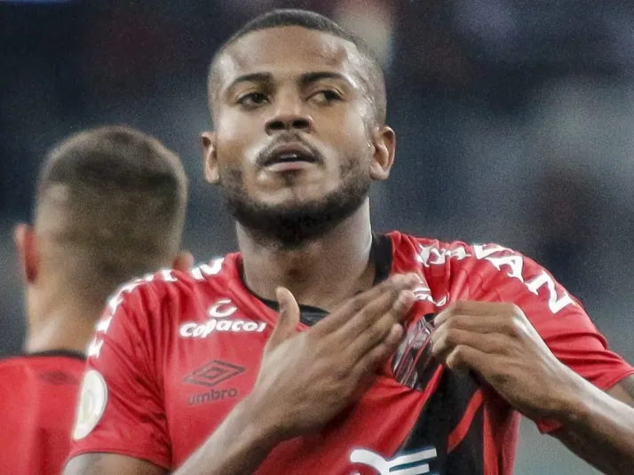 Ex-Athletico, Cirino vai jogar no Amazonas