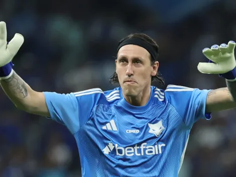 Torcida do Cruzeiro cobra raça e prevê remontada diante do Corinthians