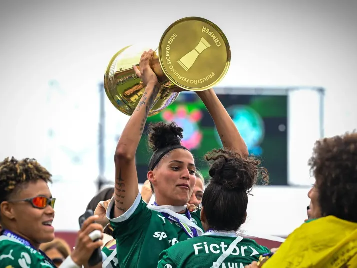 Palmeiras vence quarto título do Paulistão Feminino e empata com rivais