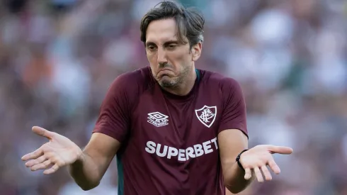 Zubeldía durante confronto entre Fluminense x Bahia no Brasileirão de 2025.