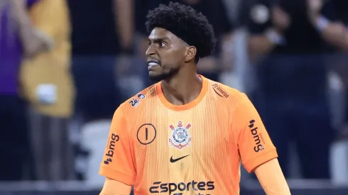 Hugo Souza foi herói na classificação do Corinthians à final da Copa do Brasil
