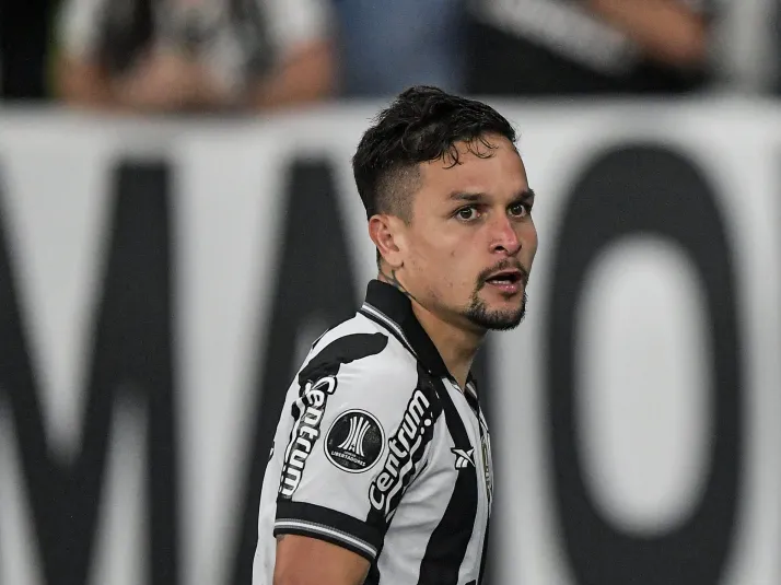 Glorioso busca acertar a saída do jogador nos próximos dias