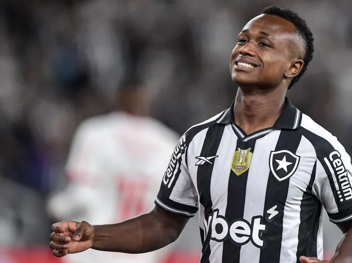 Botafogo traça planejamento para 'recuperar' Nathan Fernandes