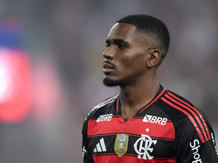 Evertton Araújo pode trocar o Flamengo pelo Grêmio