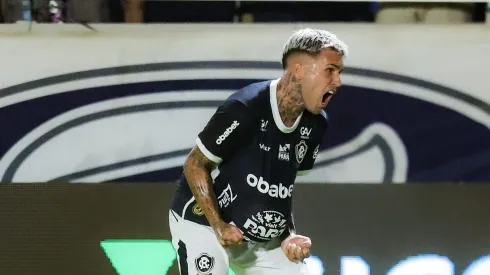 Diego Hernández atuando no Remo