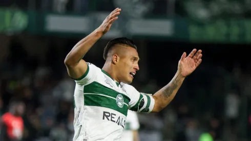 Sebastian Gomez jogador do Coritiba durante partida contra o Athletico-PR no estadio Couto Pereira pelo campeonato Brasileiro B 2025. Foto: Robson Mafra/AGIF