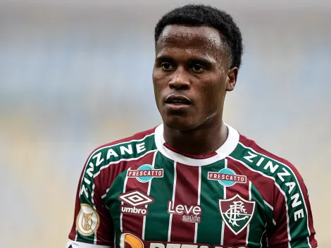 Flamengo apresenta proposta por Jhon Arias