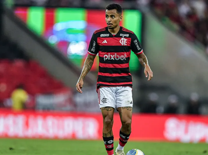 Grêmio tem concorrência do Atlético-MG por contratação de Allan