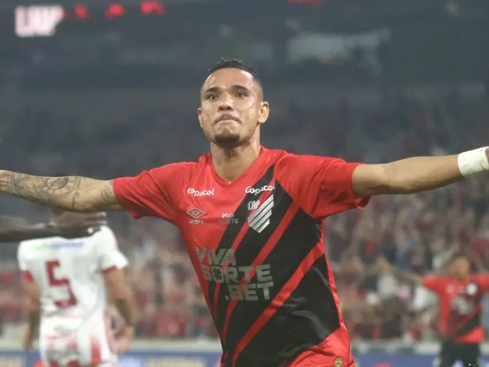 Fortaleza negocia com Luiz Fernando, do Athletico-PR