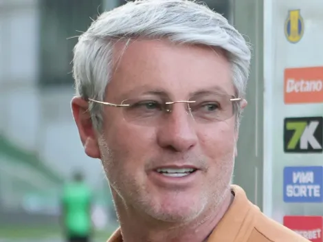 Athletico-PR abre conversas para renovar com Odair