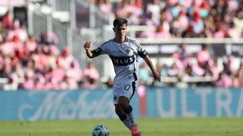 Andrés Cubas #20 of the Vancouver Whitecaps FC controls the ball during the Audi 2025 MLS Cup Final match between Inter Miami CF and Vancouver Whitecaps FC at Chase Stadium on December 06, 2025 in Fort Lauderdale, Florida. (Photo by Elsa/Getty Images)