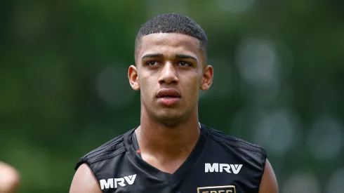 Brenner durante treino do Sao Paulo no CT Barra Funda.