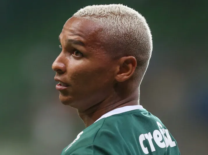 Deyverson curte post envolvendo derrota do Flamengo