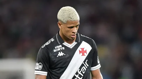 Barros jogador do Vasco durante partida contra o Fluminense no estadio Maracana pelo campeonato Copa Do Brasil 2025. Foto: Thiago Ribeiro/AGIF
