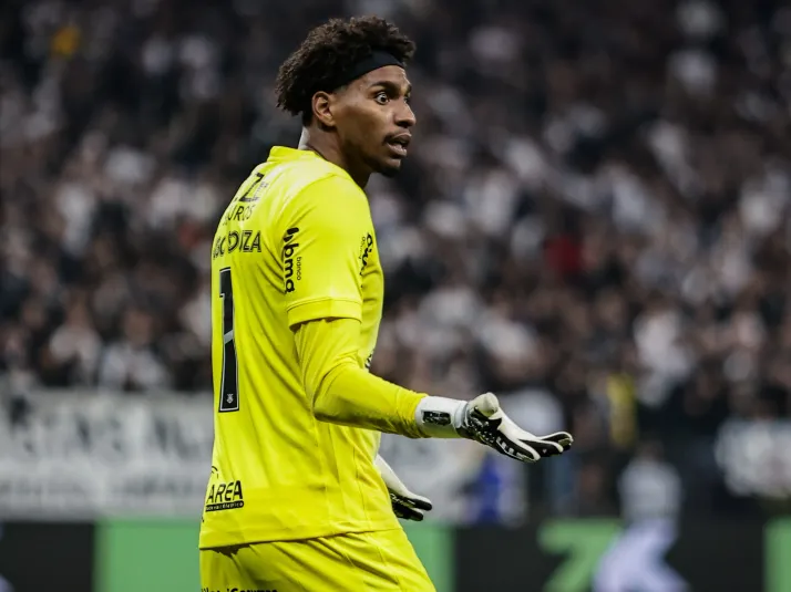 Hugo Souza minimiza discussão entre Yuri Alberto e Matheuzinho