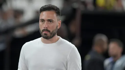 RJ – RIO DE JANEIRO – 18/11/2025 – BRASILEIRO A 2025, BOTAFOGO X SPORT – Davide Ancelotti tecnico do Botafogo durante partida contra o Sport no estadio Engenhao pelo campeonato Brasileiro A 2025. Foto: Thiago Ribeiro/AGIF