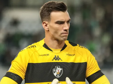 Léo Jardim lamenta chances perdidas pelo Vasco contra o Corinthians