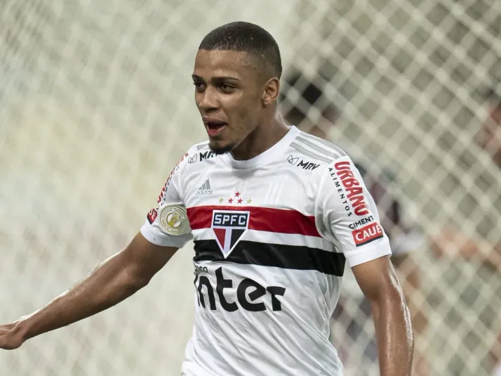 Brenner, ex-São Paulo, é oferecido ao Palmeiras