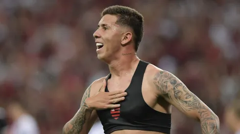 Felipe Teresa comemorando gol pelo Flamengo sub-20. Foto: Thiago Ribeiro/AGIF