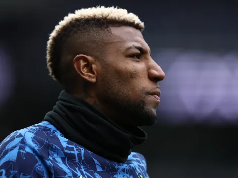 Torcida quer saída de Emerson Royal do Flamengo