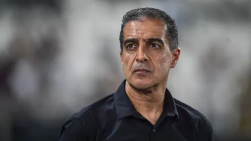 Renato Paiva, treinador. Foto: Thiago Ribeiro/AGIF
