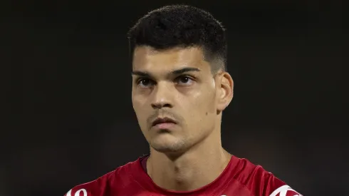 Presidente do Santos fala sobre futuro de goleiro que interessa ao Flamengo