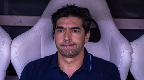 Abel Ferreira aprova empréstimo de Gilberto no Palmeiras.