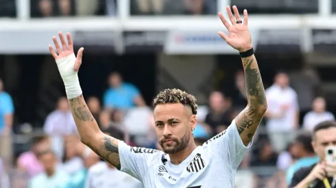 Neymar tende a ficar no Santos.