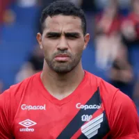 Alan Kardec revela desejo de jogar no Corinthians: “Seria muito especial”